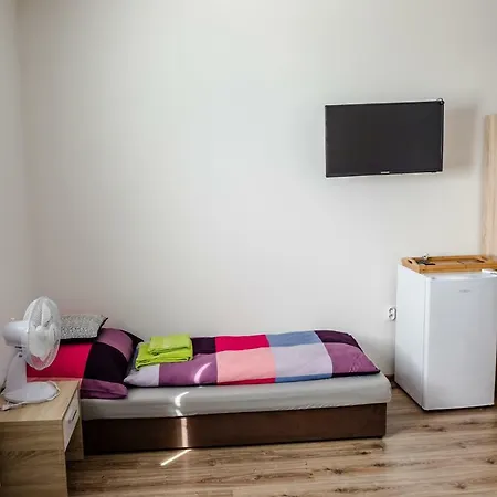 בית הארחה Grey House Topolniky