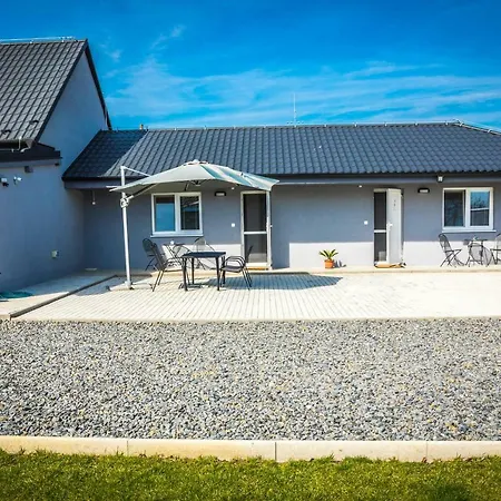 Konukevi Grey House *